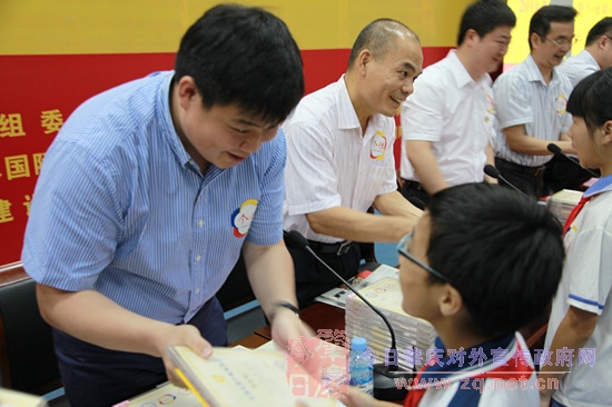  ��2014�껪٢�ۼ����Խ�ѧ��Ѳ�ذ佱���پ�����