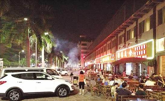 �����ĸ�·�ϲ��Ҳ͹�ռ����Ӫ