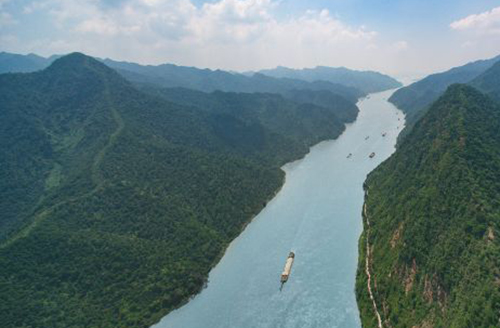 ����ɽ��ջ��ɭ�ֹ�԰�����ڼ� ƾ��������