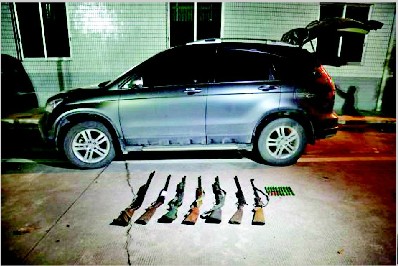 ��ǹ����ǰ��ɽͷ���� ����ץ�񡰻�ǹ�ӡ�