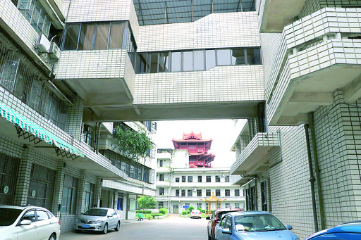 ���ˣ���һҽ