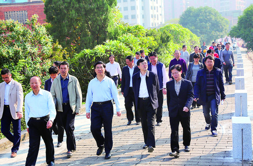 Ԫ�����׸������գ����󻪳��񶫵��и��Ǳ����븴����Ŀץ�ؼ��������������Ļ���Ʒ