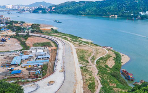 ������·�µ���ɽ��˳� ��˷���۹⹹����ɫ�µ�